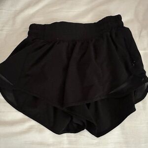 Lululemon hotty hot shorts. 2.5 low rise.  Size 2.